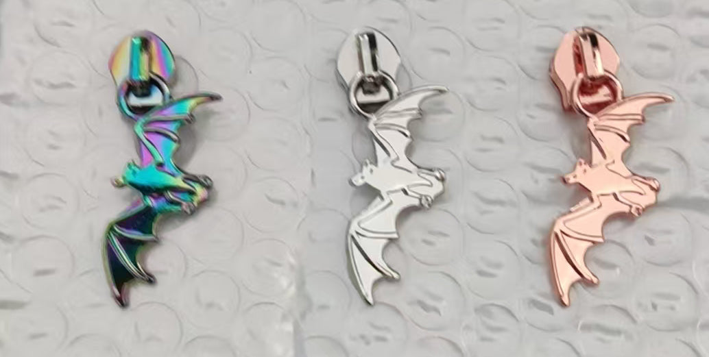 Bats Zipper Pull #5