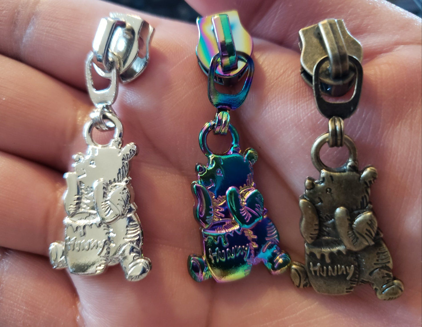 Exclusive Golden Bear- -#5 Zipper Pull