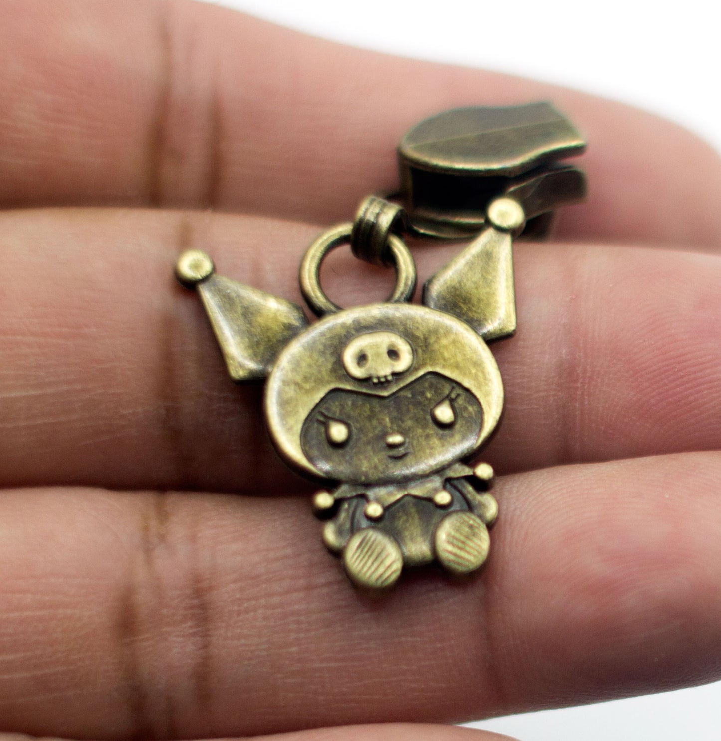 Exclusive Kuro- -#5 Zipper Pull